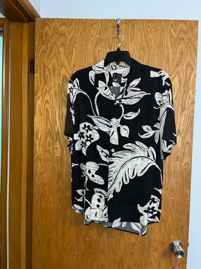 MENS JAMS WORLD BLACK TAN BEIGE RAYON HAWAIIAN ISLAND ALOHA SHIRT SIZE L
44'